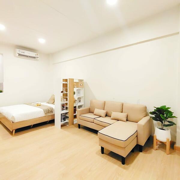 Pattanakarn Life Complex, Bangkok