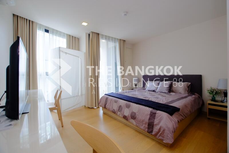 Liv @ 49, Bangkok
