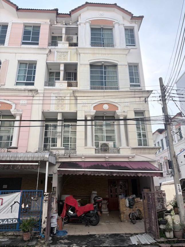 Townhouse in downtown area, Rama 9-Lad Phrao, Wang Thong Lang, Bangkok