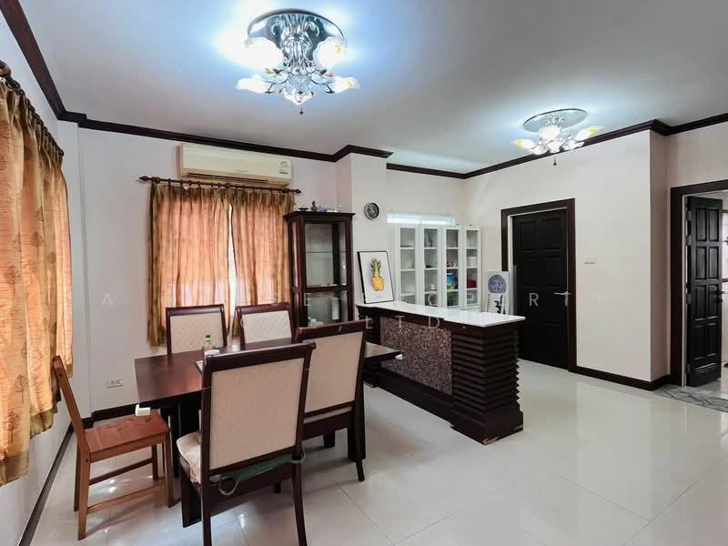 หมู่บ้านมณีรินทร์ บางแสน : Maneerin Bang Saen, Chon Buri (Pattaya)