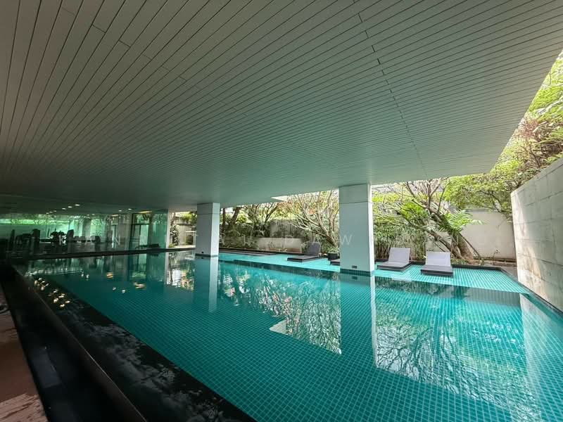 Issara @ 42 Sukhumvit, Bangkok