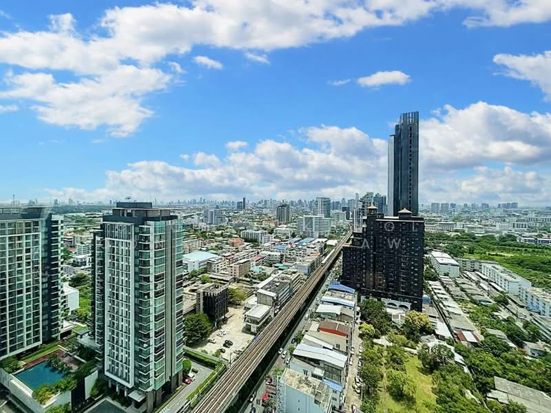 Quinn Sukhumvit 101, Bangkok