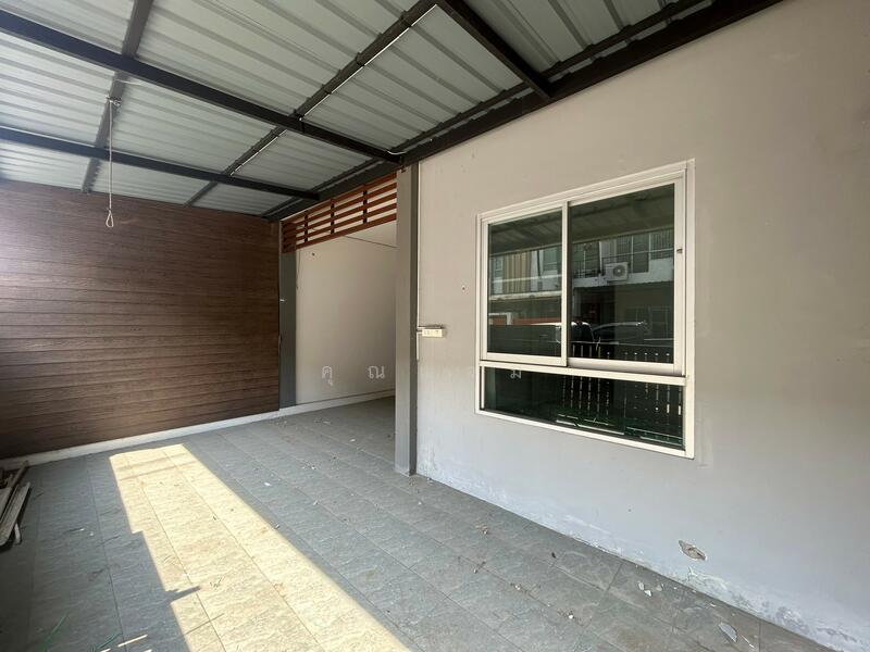 Medio Nimitmai, Bangkok