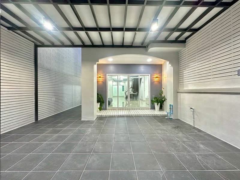 หมู่บ้านบัวทอง, Nonthaburi