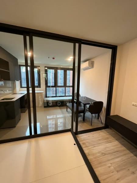 XT Huaikhwang, Bangkok