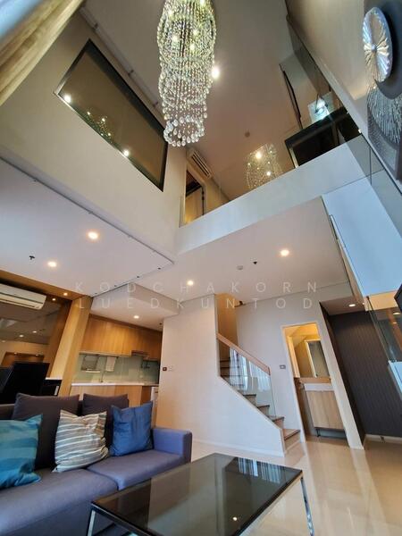 Villa Asoke, Bangkok