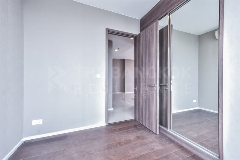Menam Residences, bangkok
