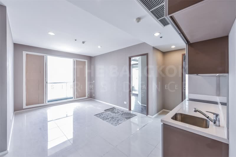 Menam Residences, bangkok