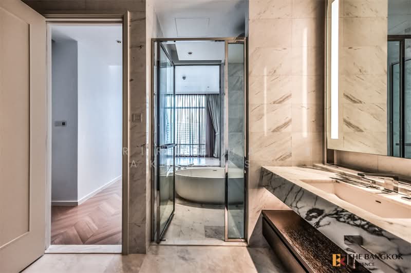 Four Seasons Private Residences, Bangkok
