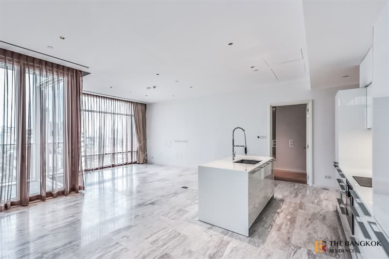 Four Seasons Private Residences, Bangkok