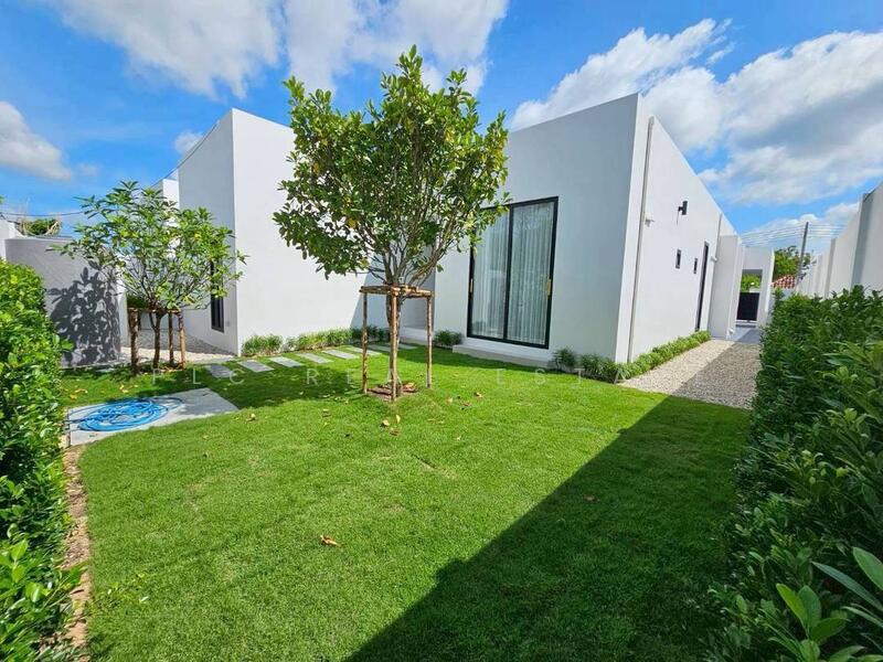 Modern Luxury 3-Bedroom Pool Villa for Sale – Mabprachan, Chon Buri (Pattaya)