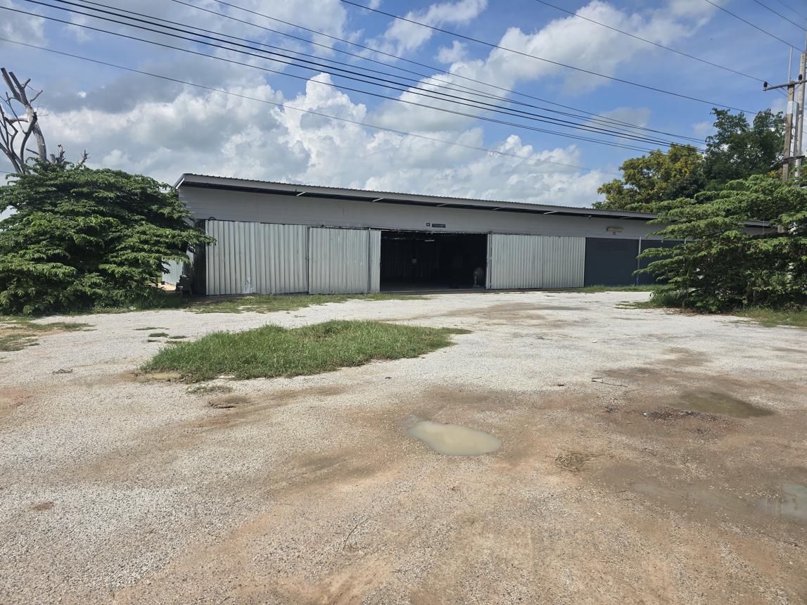 Office Building in That Buri, Roi Et