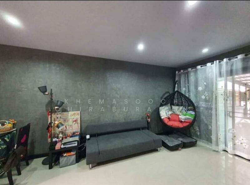 3-BR Townhouse, Bangkok