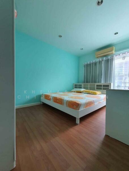 3-BR Townhouse, Bangkok