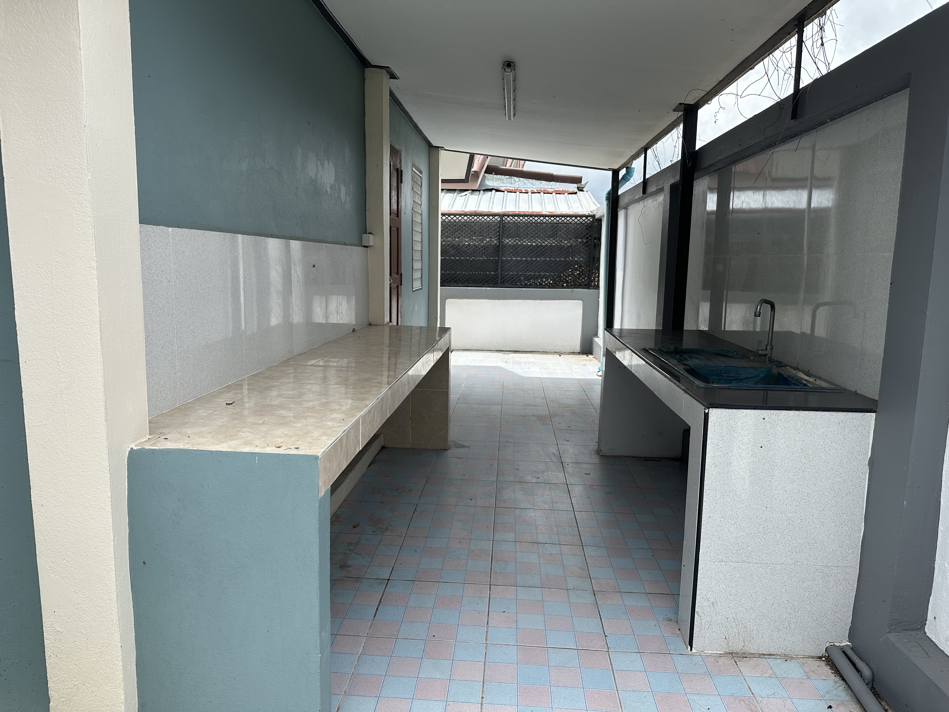 บ้านเดี่ยว โครงการสุรัตน์ฟอร์เรสต์ บ้านฉาง : ปรับปรุงใหม่