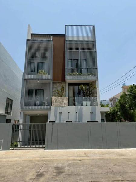 Preecha Ram 3 - Rat Phatthana, bangkok