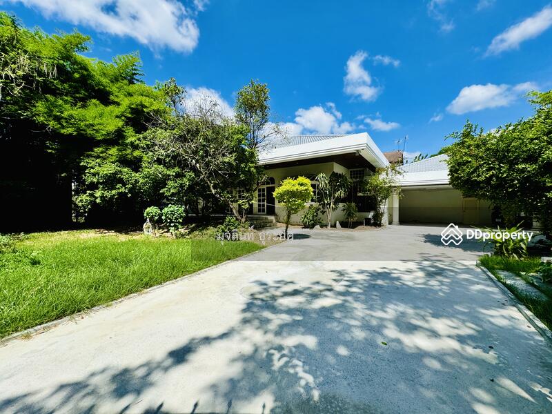 Seri Villa, Bangkok
