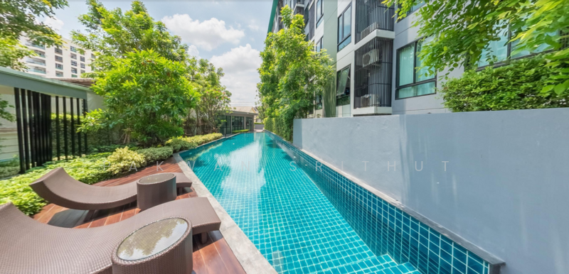 Bleisure Charan 96/1, Bangkok