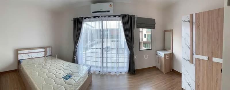 Baan Klang Muang Srinakarin – Onnut, Bangkok