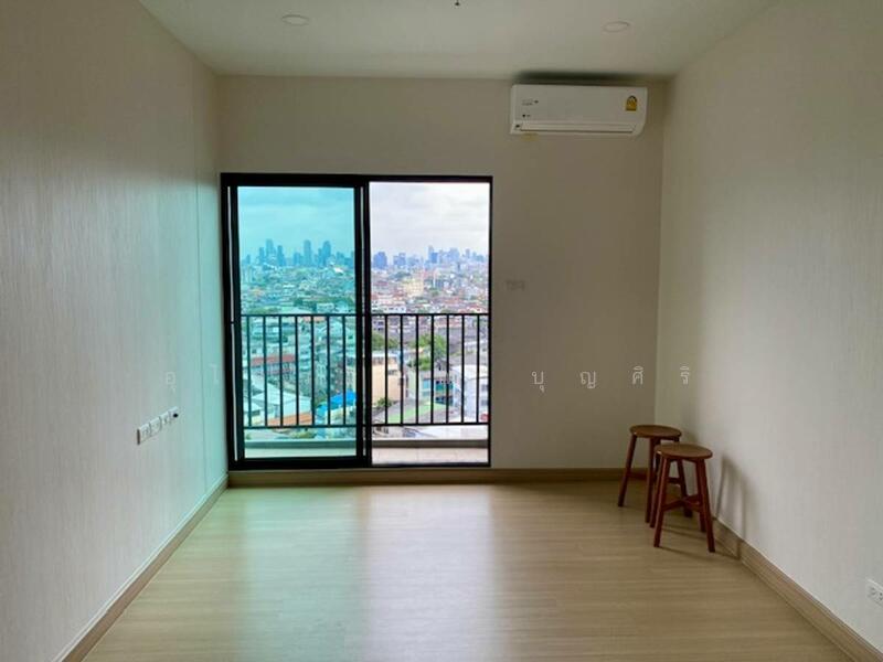 Supalai Loft Prajadhipok-Wongwian Yai, Bangkok