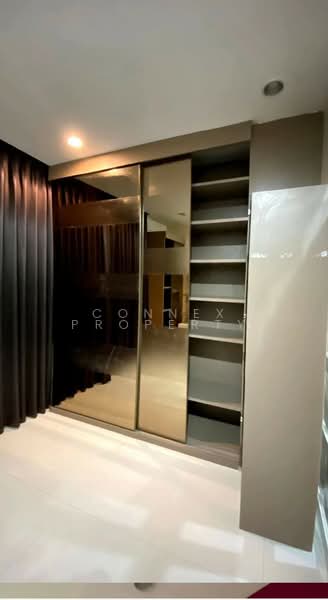 Supalai Lite Sathorn-Charoenrat, Bangkok