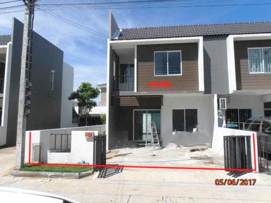 Townhouse at The Color Premium Project, Bang Bua Thong, Nonthaburi