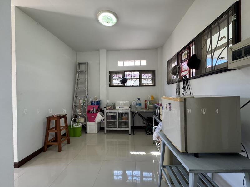 บ้านเดี่ยว ใกล้โรงพยาบาลพนัสนิคม ราคาถูกกว่าข้างเคียง มีพื้นที่สวน, Chon Buri (Pattaya)