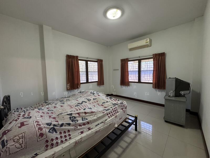 บ้านเดี่ยว ใกล้โรงพยาบาลพนัสนิคม ราคาถูกกว่าข้างเคียง มีพื้นที่สวน, Chon Buri (Pattaya)