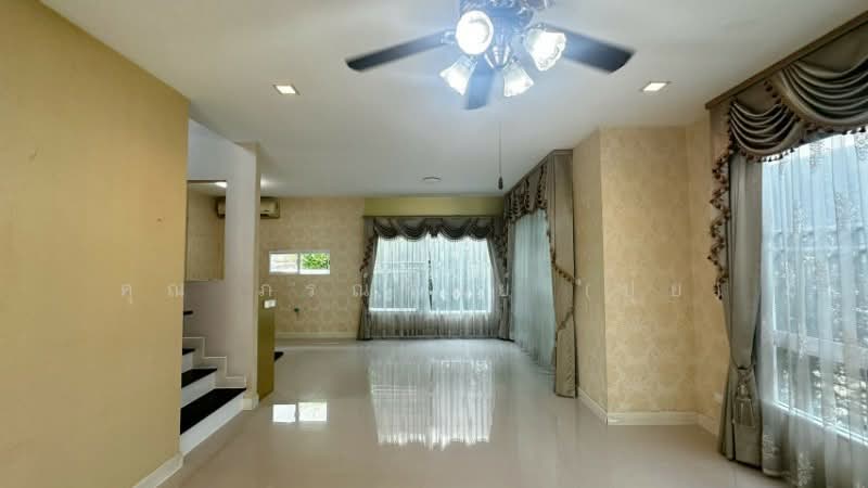 Habitia Bond Ratchapreuk, Pathum Thani