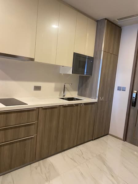 Celes Asoke, Bangkok
