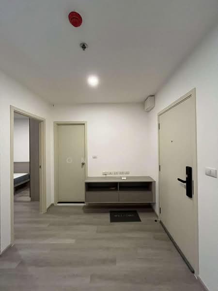 Elio Sathorn-Wutthakat, Bangkok
