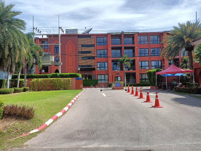 Bluroc Hua Hin, Prachuap Khiri Khan