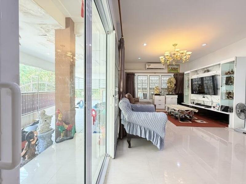 Baan Promsiri Phetkasem 77, Bangkok