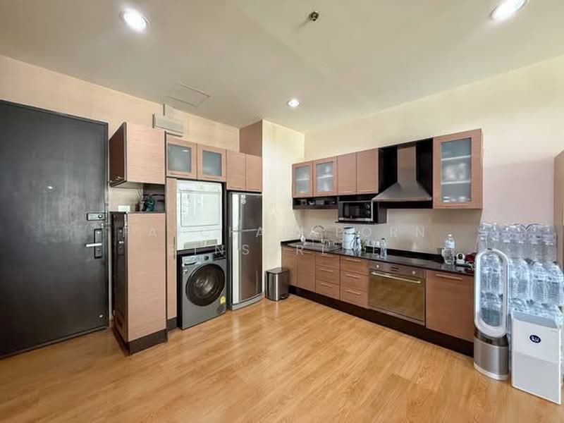 Baan Klang Krung Siam-Pathumwan, Bangkok