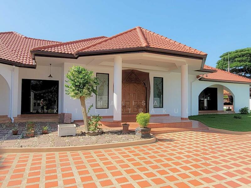 Pong, Chon Buri (Pattaya)
