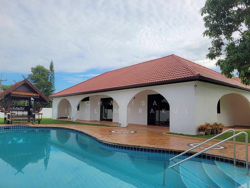 Pong, Chon Buri (Pattaya)