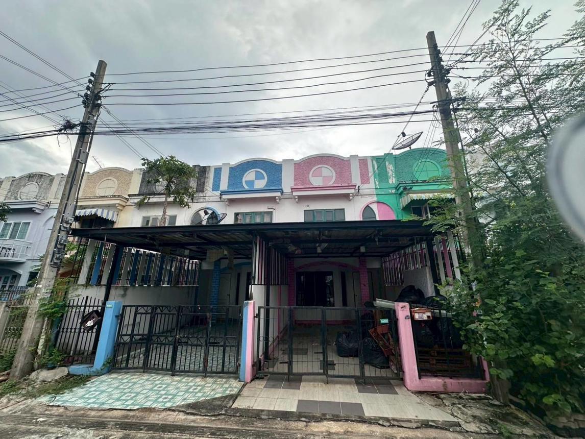 Townhouse Sirarom - Bang Bua Thong Bang Bua Thong Nonthaburi