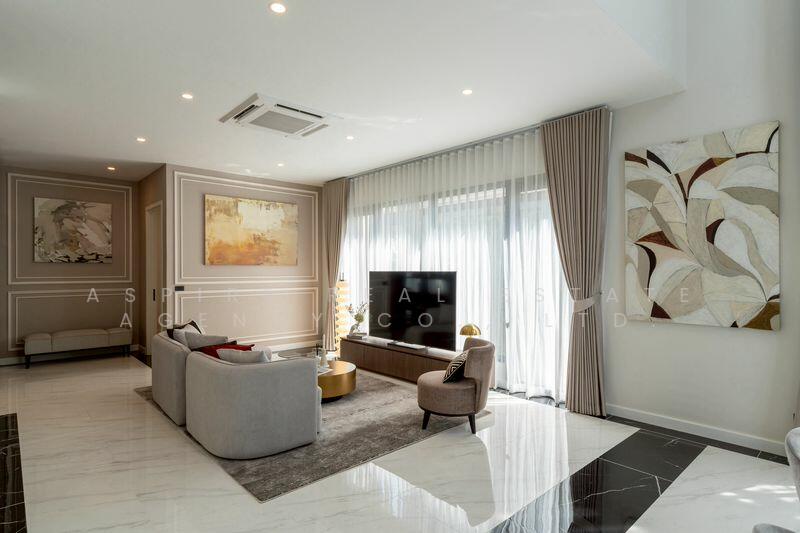 CINQ ROYAL Krungthep Kreetha, Bangkok