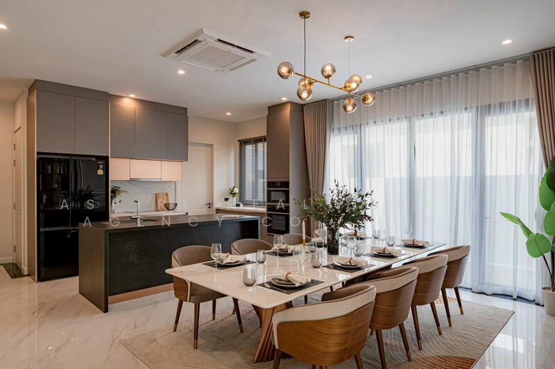 CINQ ROYAL Krungthep Kreetha, Bangkok