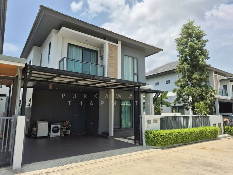 PATTA Define, Chon Buri (Pattaya)