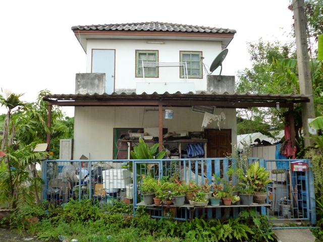 บ้านเดี่ยว โครงการเคหะมีนบุรี บ้านพักอาศัยในเมืองมีนบุรี
