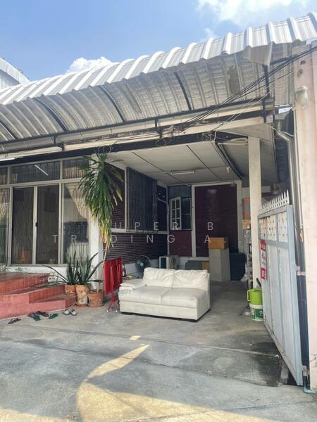 Single house for sale, 64 sq m, along Ekkamai-Ramintra Expressway, Ramkhamhaeng 21, Bangkok