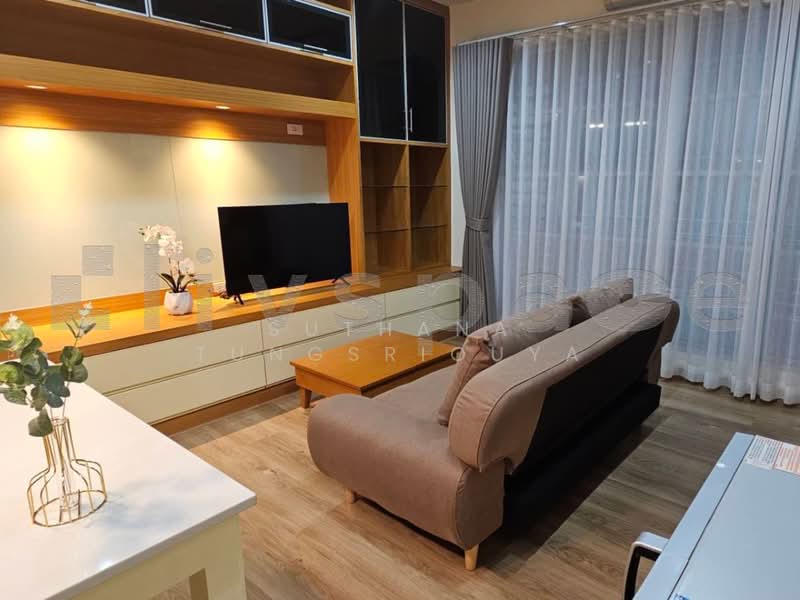 Baan Klang Krung Siam-Pathumwan, Bangkok
