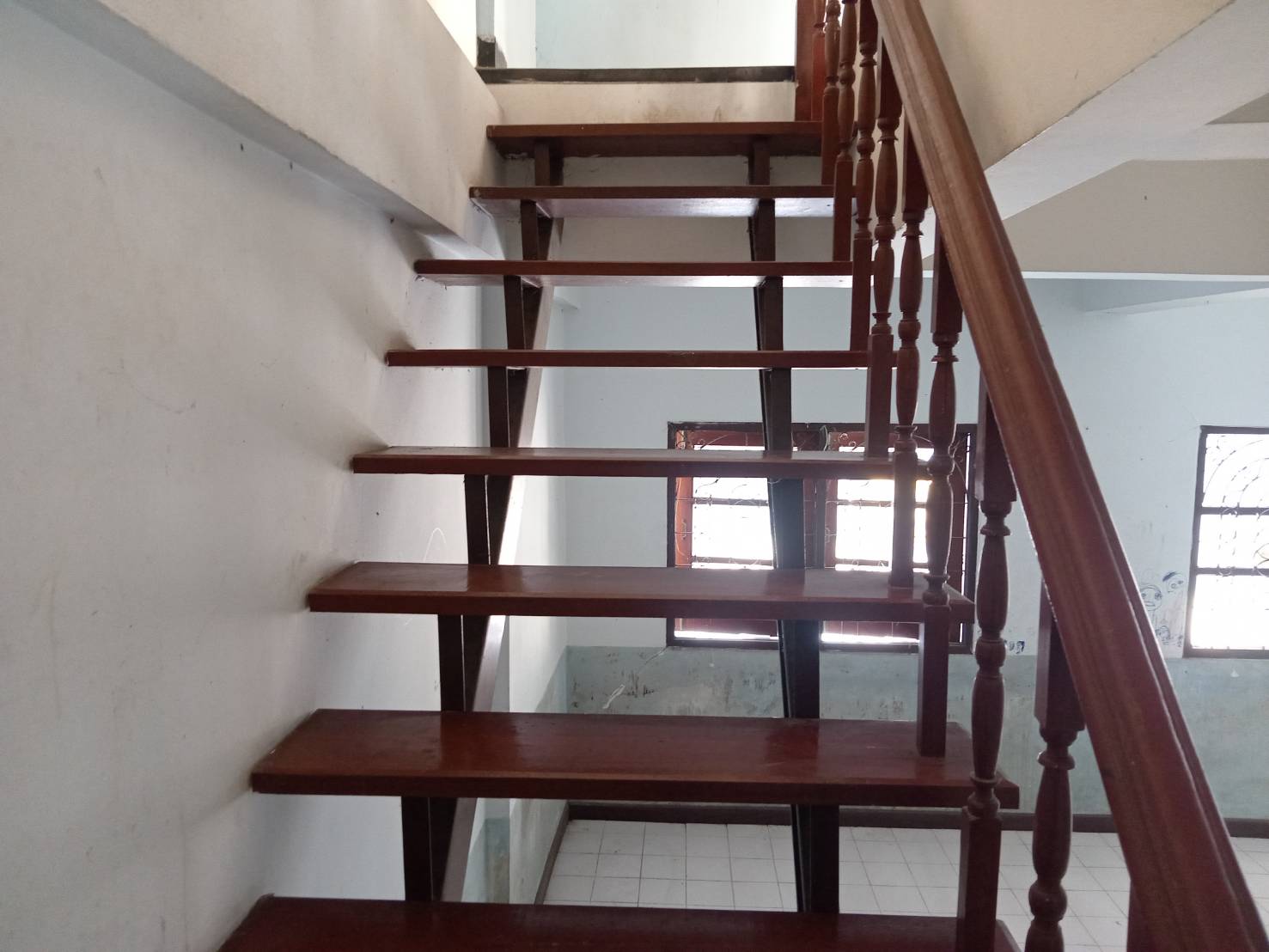 ทาวน์เฮ้าส์ 2 ชั้น โครงการบ้านธารารินทร์ ธัญบุรี