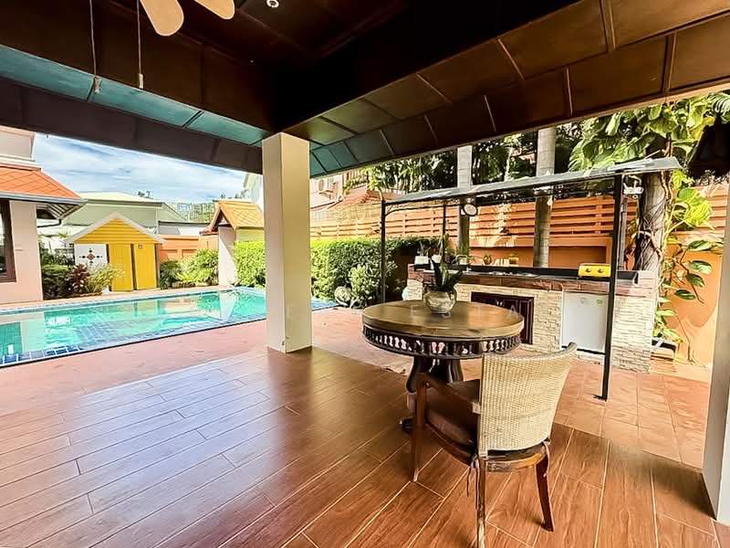 Single House with Private Pool for Sale in Jomtien, Chon Buri (Pattaya)