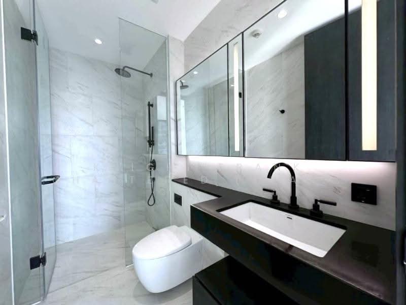 Tait Sathorn 12, Bangkok