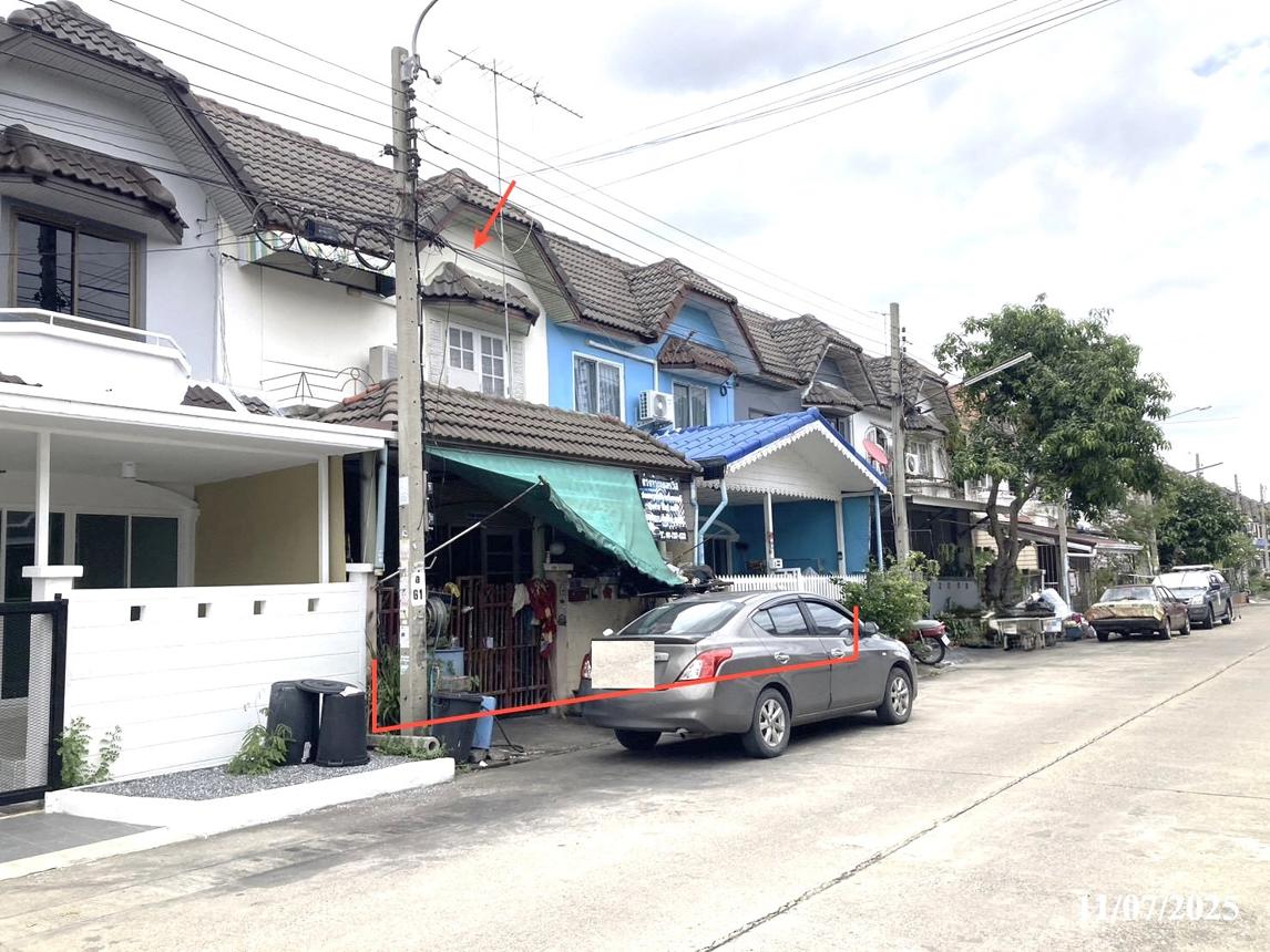 ทาวน์เฮ้าส์ บ้านมนรดา 2 บางบัวทอง นนทบุรี