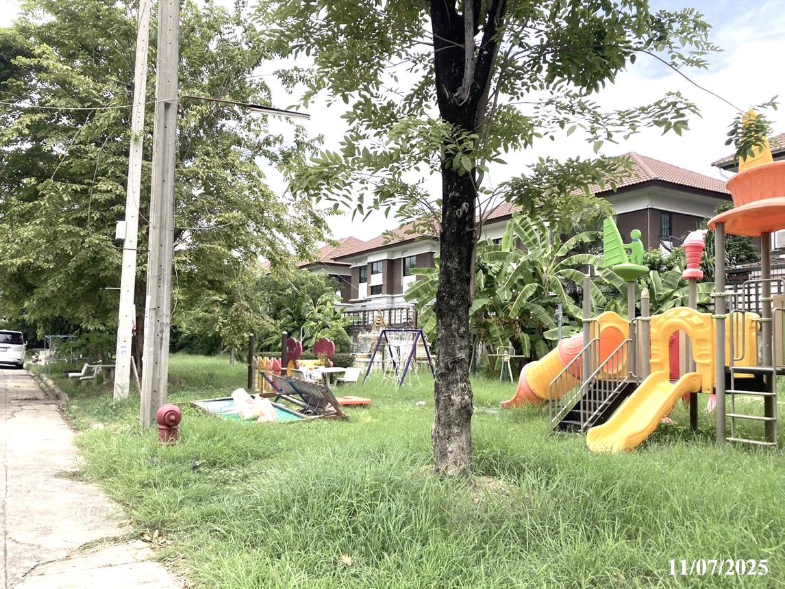 ทาวน์เฮ้าส์ บ้านมนรดา 2 บางบัวทอง นนทบุรี