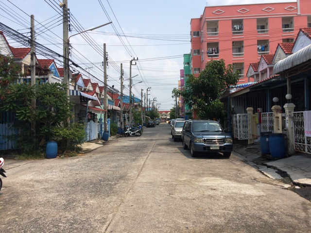 Kittinakorn Village