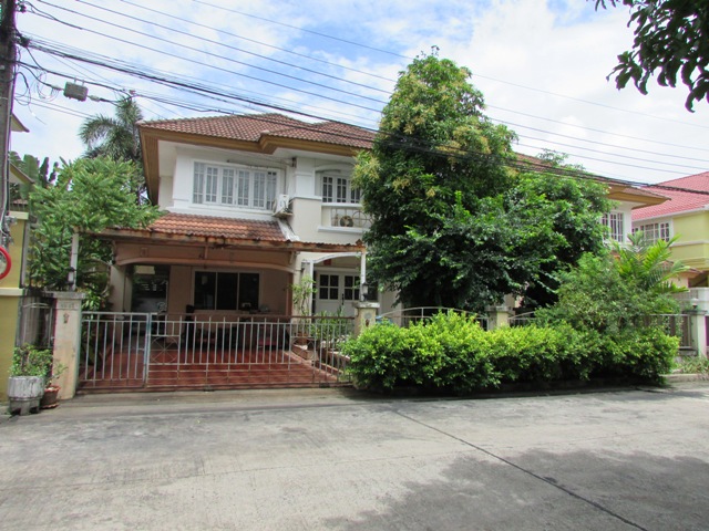 บ้านเดี่ยว โครงการบ้านกรองทอง ศรีนครินทร์